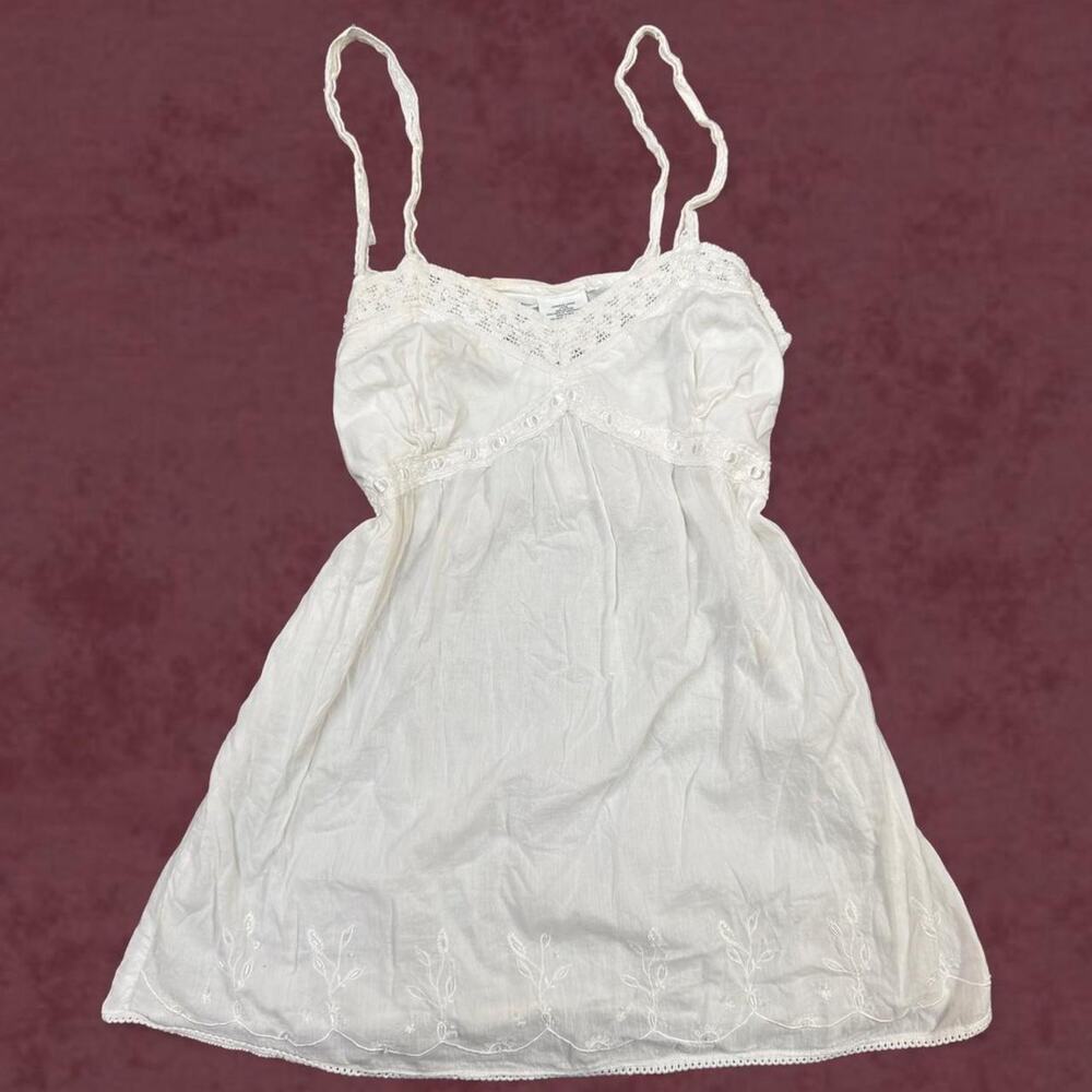 Babydoll cami top Vintage Y2K No Boundaries white embroidered beaded sequin M L